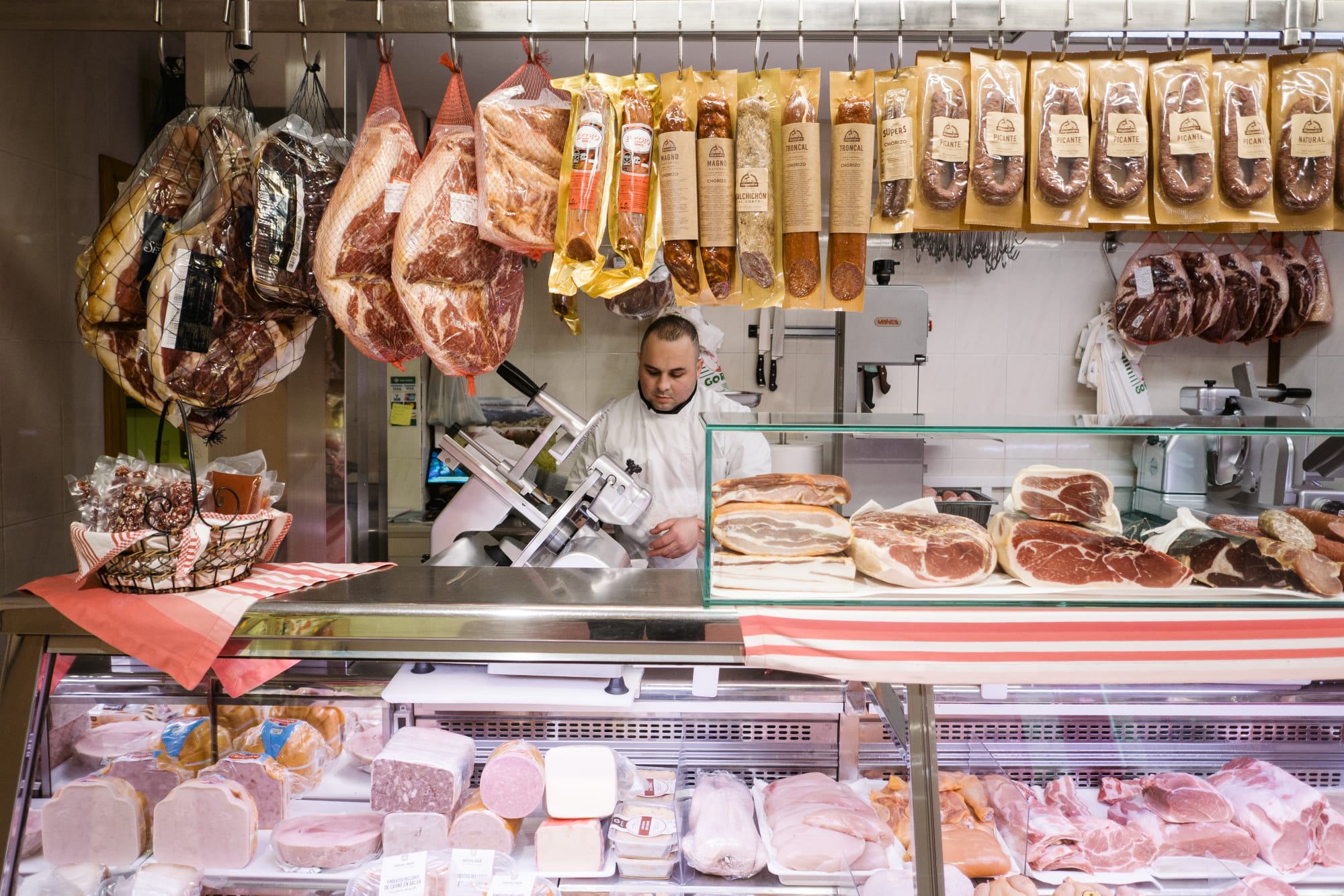 embutidos tradicionales de navarra que debes probar